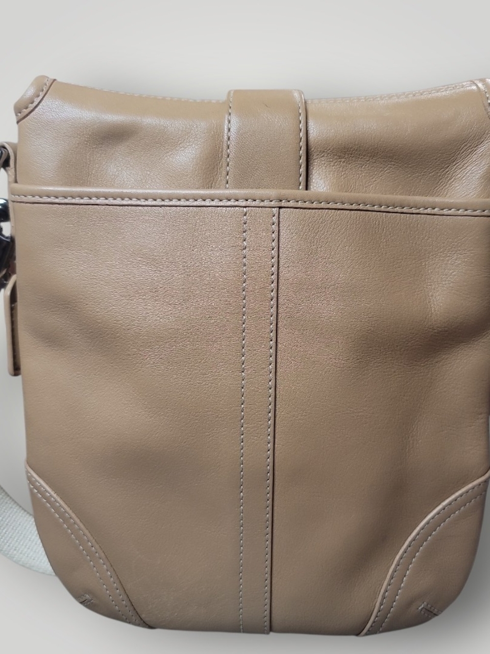COACH VTG Soho Flap buckle Crossbody bag in Tanl leather EUC With COA - Picture 5 of 9